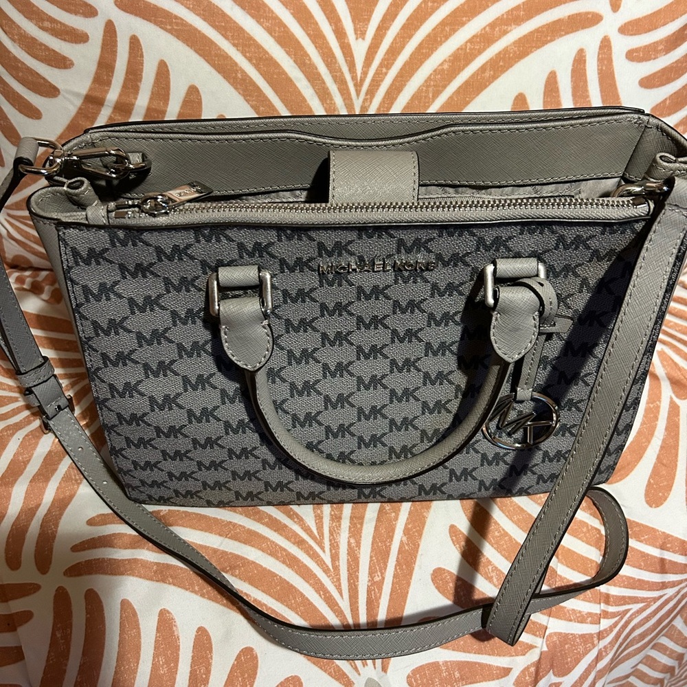 MICHAEL Michael Kors Gray Monogram Satchel. NWT